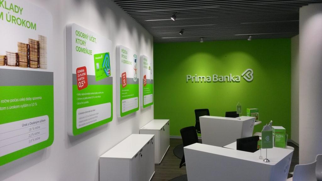 prima banka - ozvučenie závesnými reproduktormi